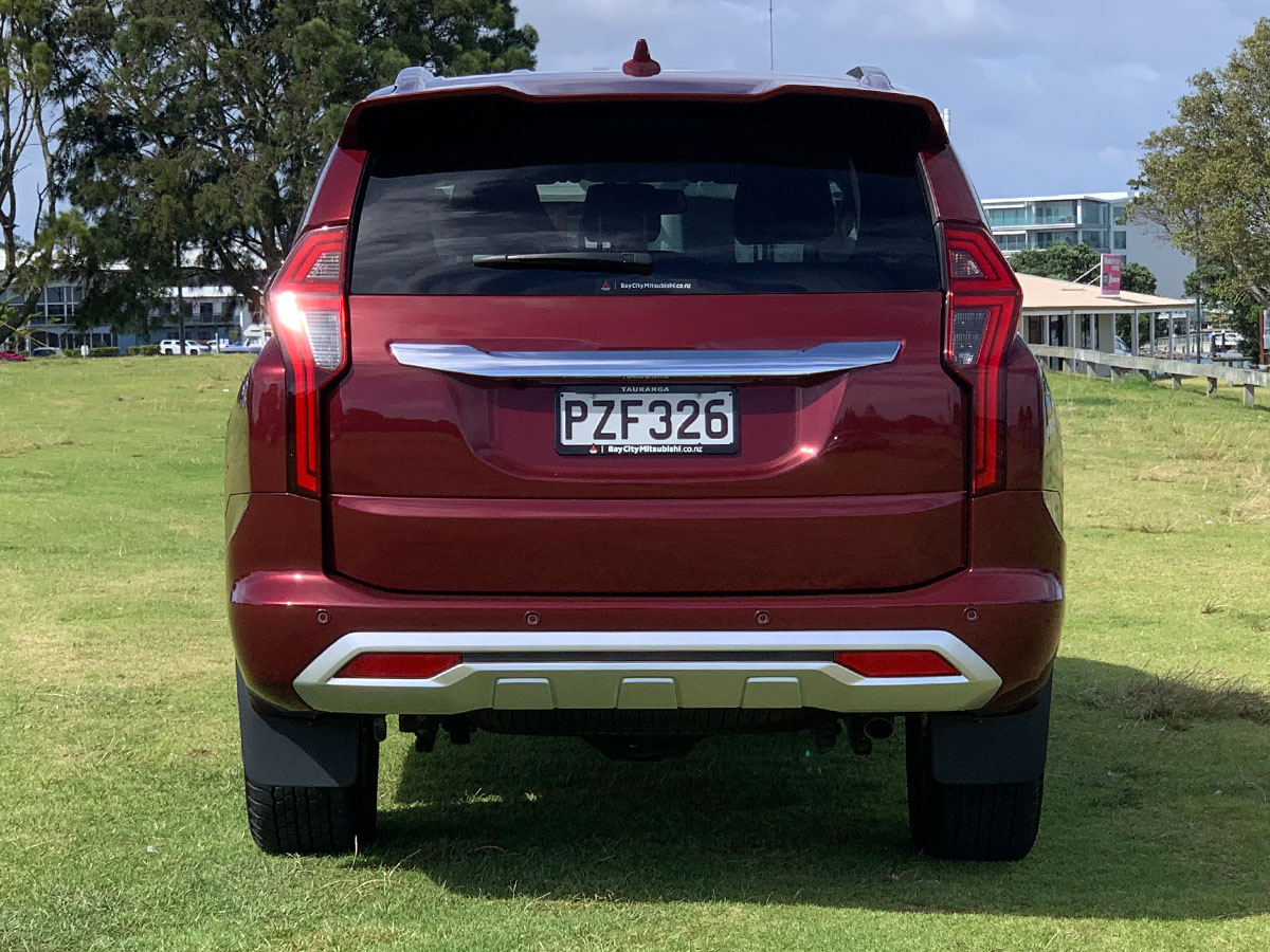 2023 Mitsubishi Pajero Sport VRX 4WD 7 Seater