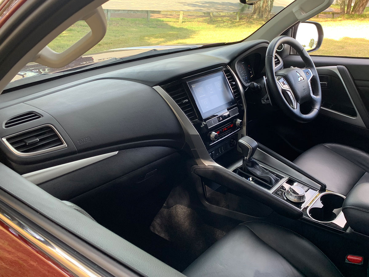 2023 Mitsubishi Pajero Sport VRX 4WD 7 Seater