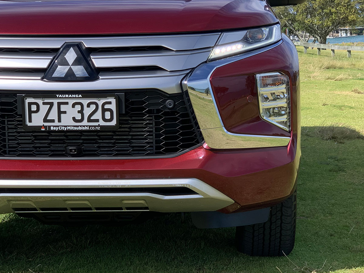 2023 Mitsubishi Pajero Sport VRX 4WD 7 Seater