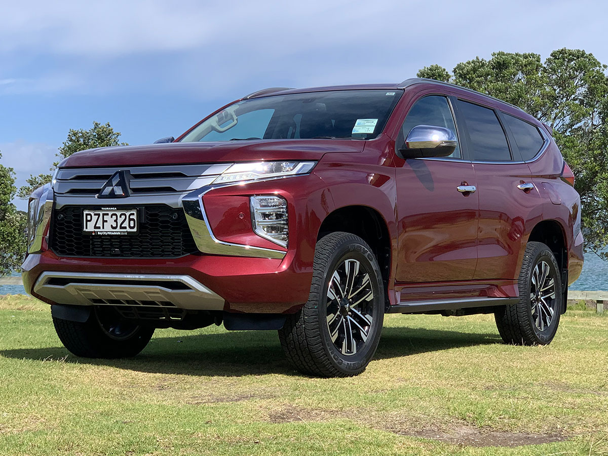 2023 Mitsubishi Pajero Sport VRX 4WD 7 Seater