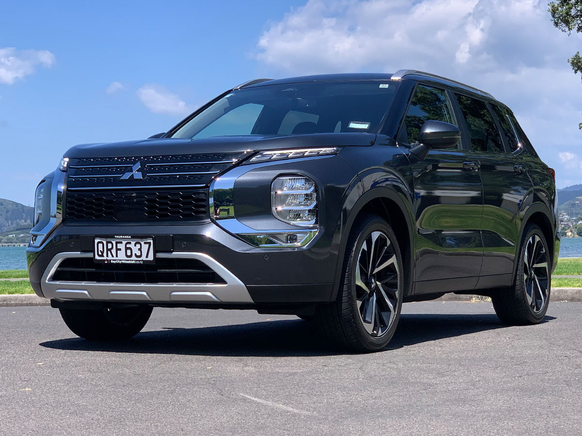 2024 Mitsubishi Outlander XLS 4WD 7 Seater 2.5L Petrol Auto