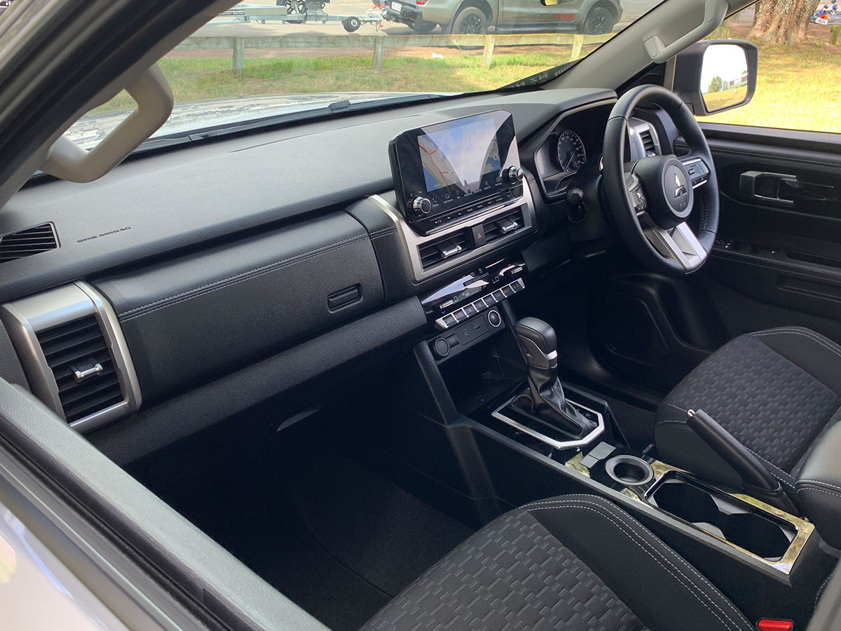 2024 Mitsubishi Triton GLXR 2WD 2.4L Bi-Turbo Diesel 6 Speed Auto