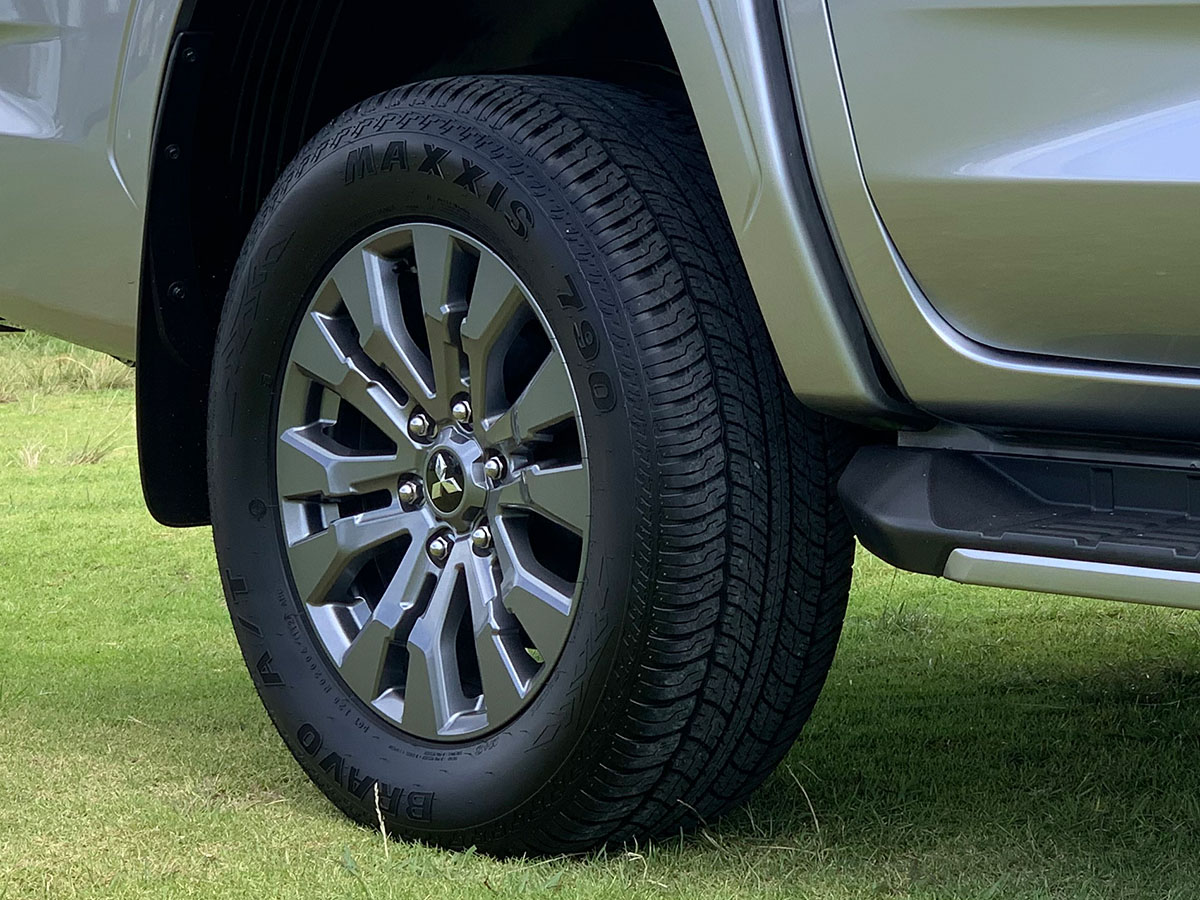 2024 Mitsubishi Triton GLXR 2WD 2.4L Bi-Turbo Diesel 6 Speed Auto