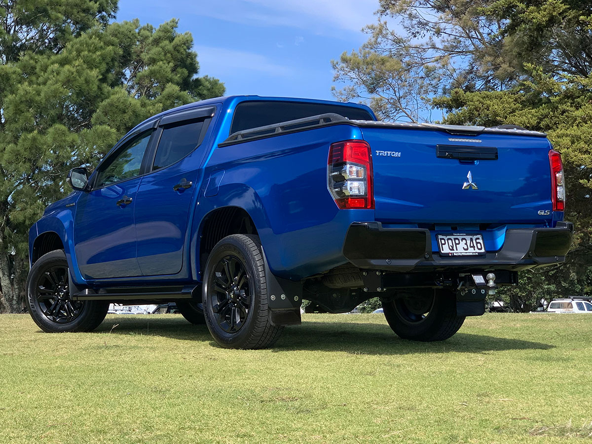 2022 Mitsubishi Triton GLSB 4WD 2.4L Diesel Turbo 6 Speed Auto