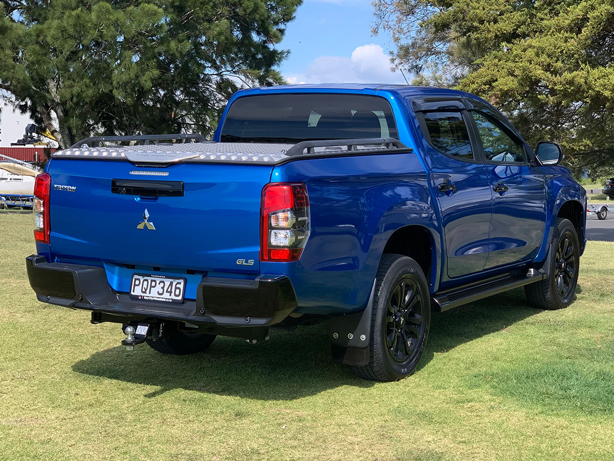 2022 Mitsubishi Triton GLSB 4WD 2.4L Diesel Turbo 6 Speed Auto