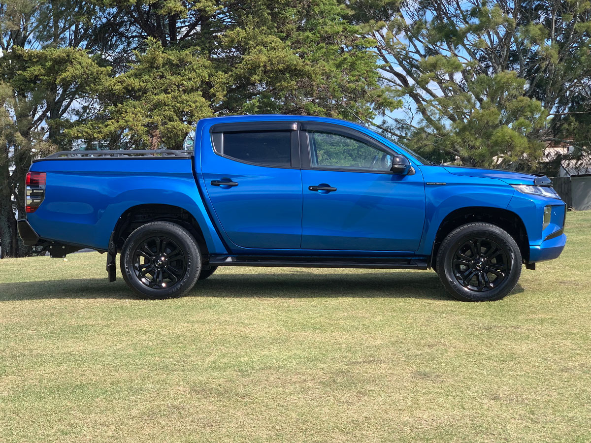 2022 Mitsubishi Triton GLSB 4WD 2.4L Diesel Turbo 6 Speed Auto