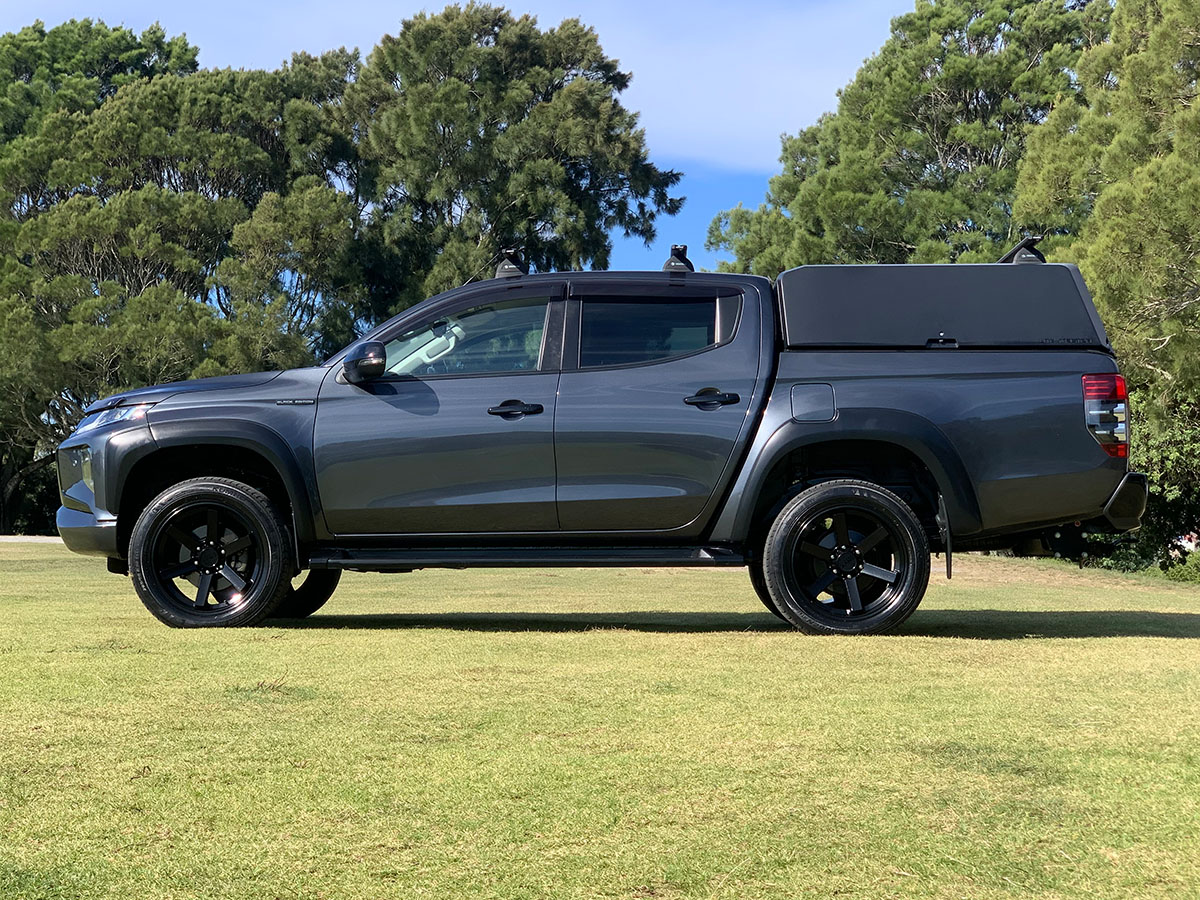 2022 Mitsubishi Triton GLSB 4WD 2.4L Diesel Turbo 6 Speed Auto