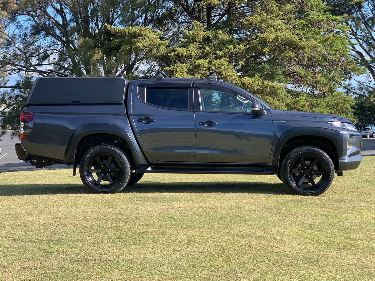 2022 Mitsubishi Triton GLSB 4WD 2.4L Diesel Turbo 6 Speed Auto