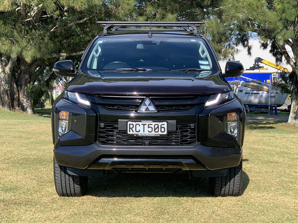 2022 Mitsubishi Triton GLSB 4WD 2.4L Diesel Turbo 6 Speed Auto
