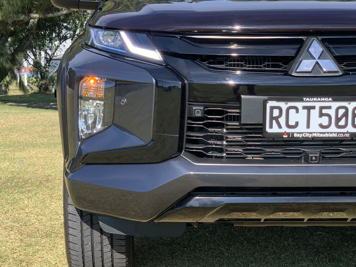 2022 Mitsubishi Triton GLSB 4WD 2.4L Diesel Turbo 6 Speed Auto