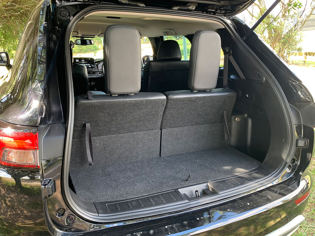 2023 Mitsubishi Outlander XLS 2WD 7 Seater 2.5L Petrol Auto