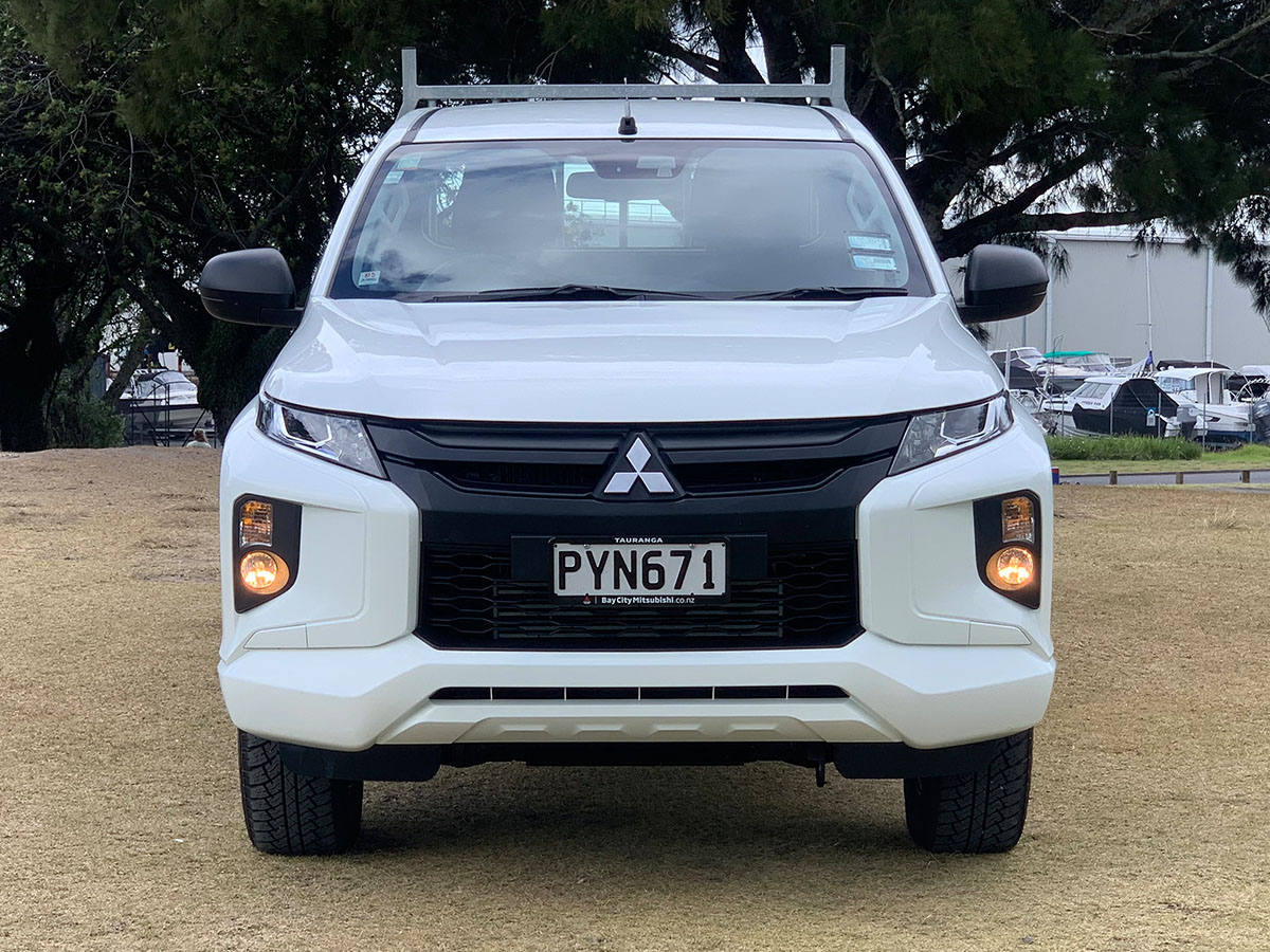 2023 Mitsubishi Triton GLX Club Cab Chassis 4WD 2.4L Diesel Turbo Auto