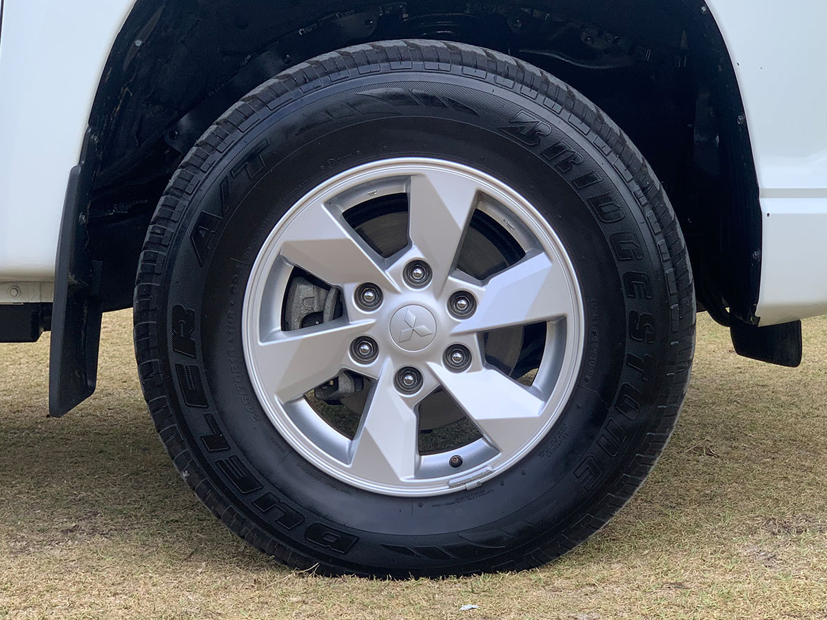 2023 Mitsubishi Triton GLX Club Cab Chassis 4WD 2.4L Diesel Turbo Auto