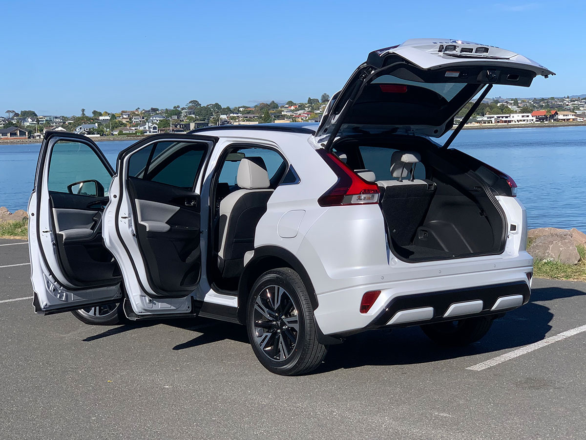 2024 Mitsubishi Eclipse Cross VRX 2WD