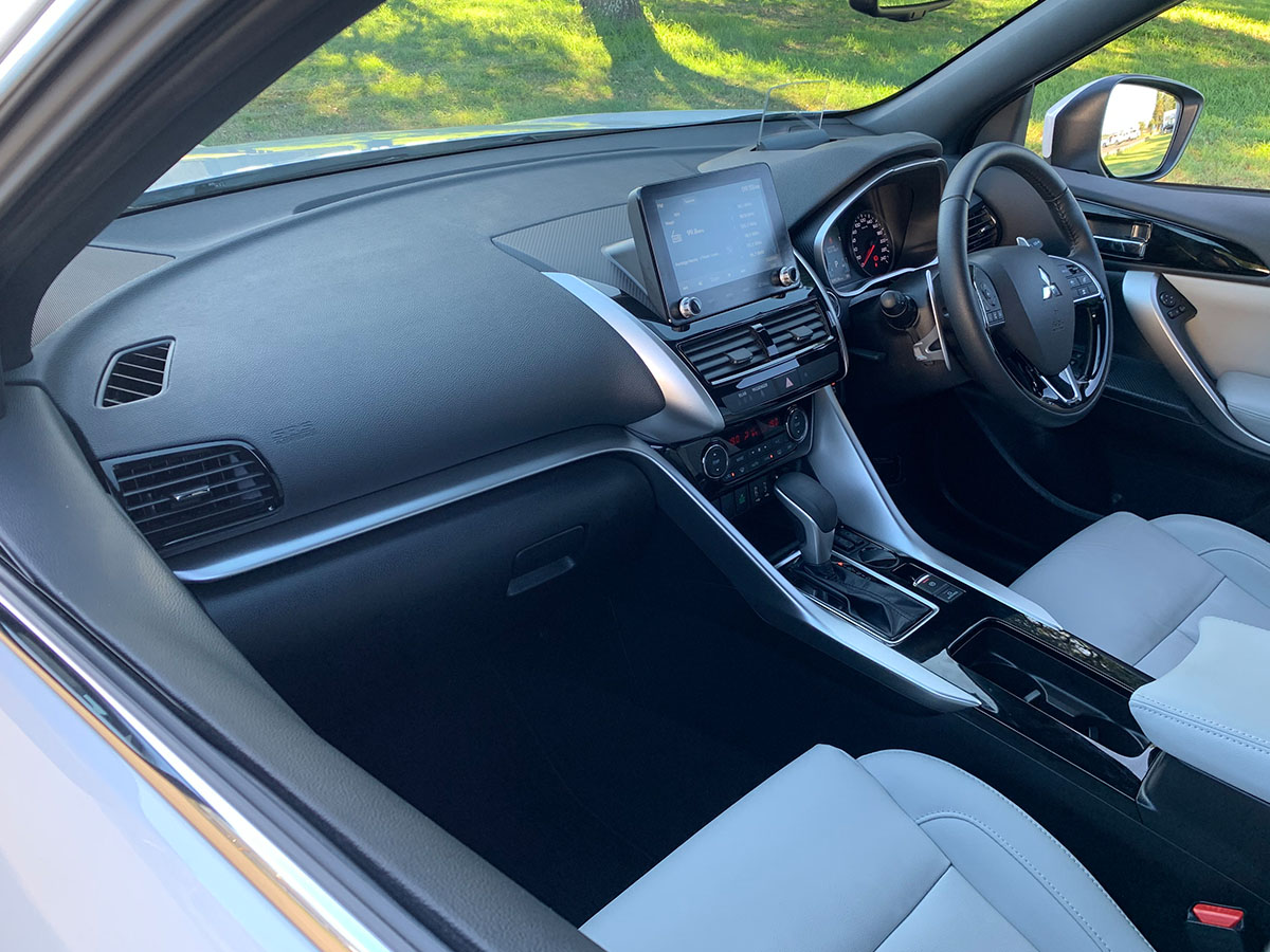 2024 Mitsubishi Eclipse Cross VRX 2WD