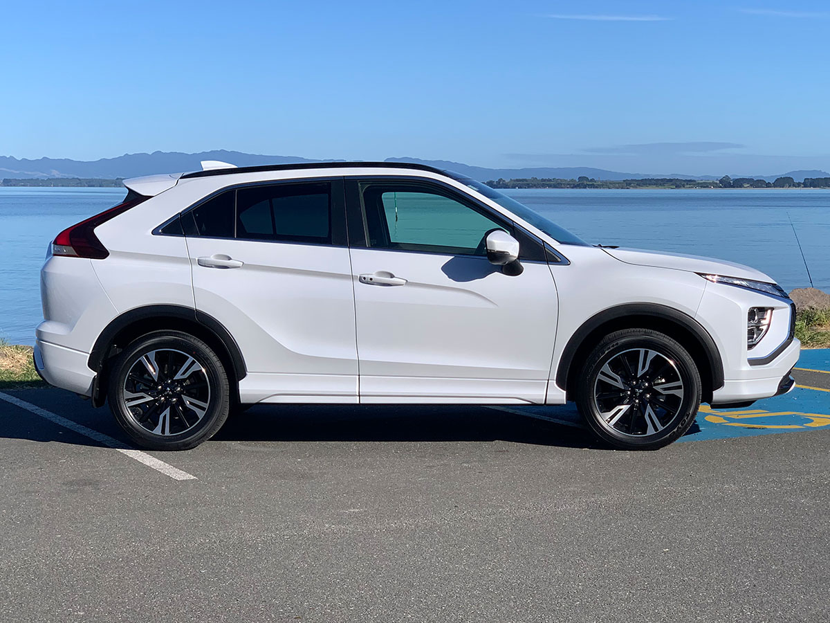 2024 Mitsubishi Eclipse Cross VRX 2WD