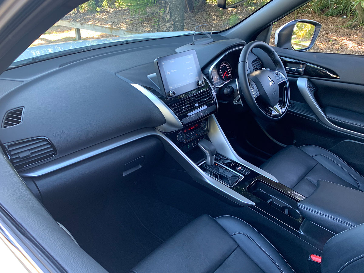 2024 Mitsubishi Eclipse Cross VRX 2WD