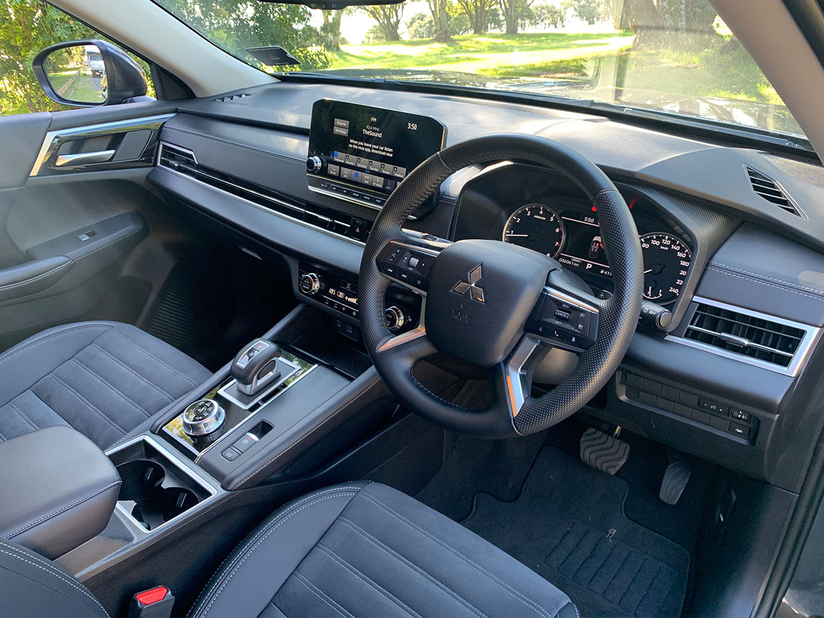 2024 Mitsubishi Outlander XLS 4WD 7 Seater 2.5L Petrol Auto