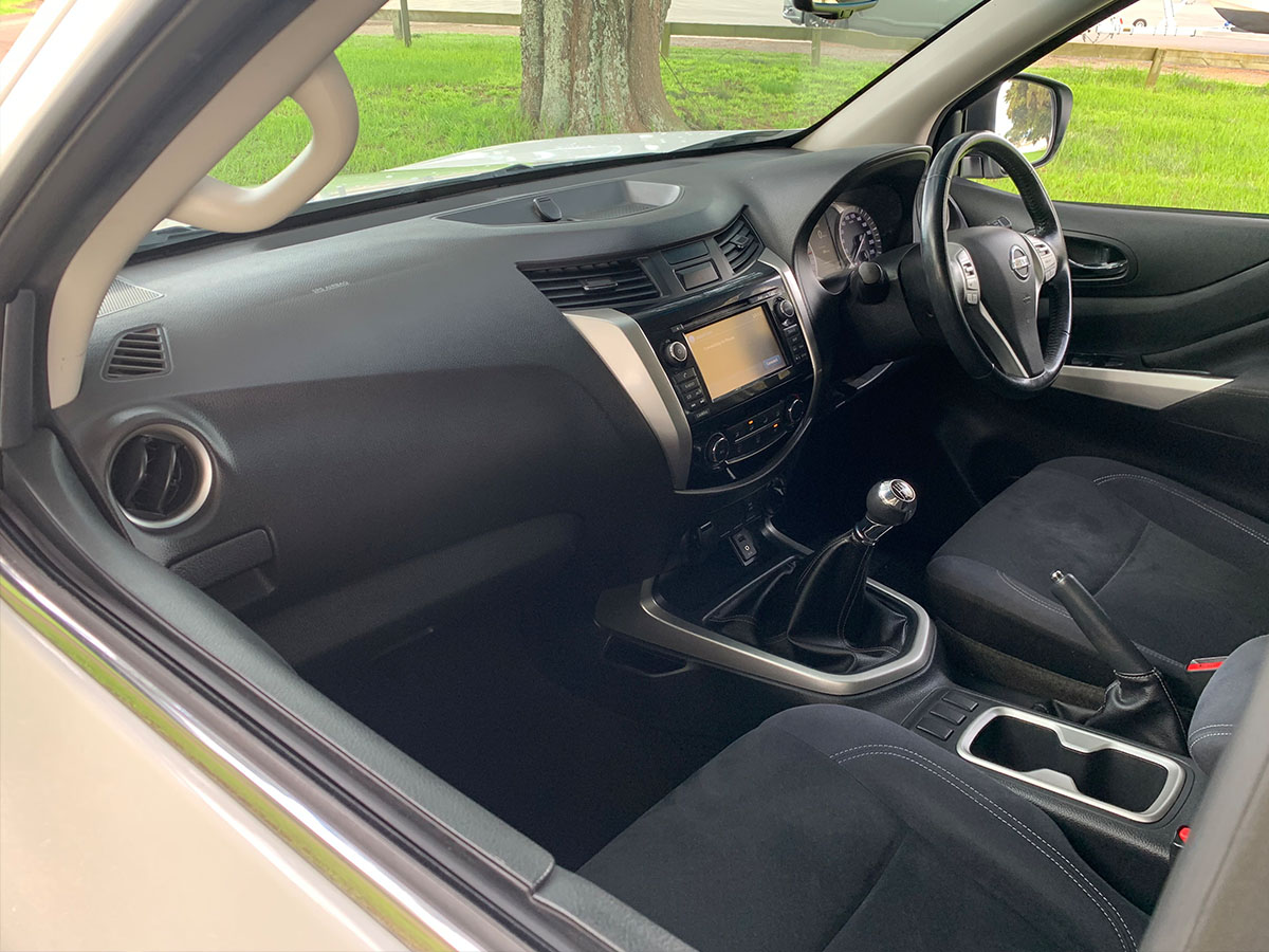 2019 Nissan Navara ST 4WD 2.3L Diesel