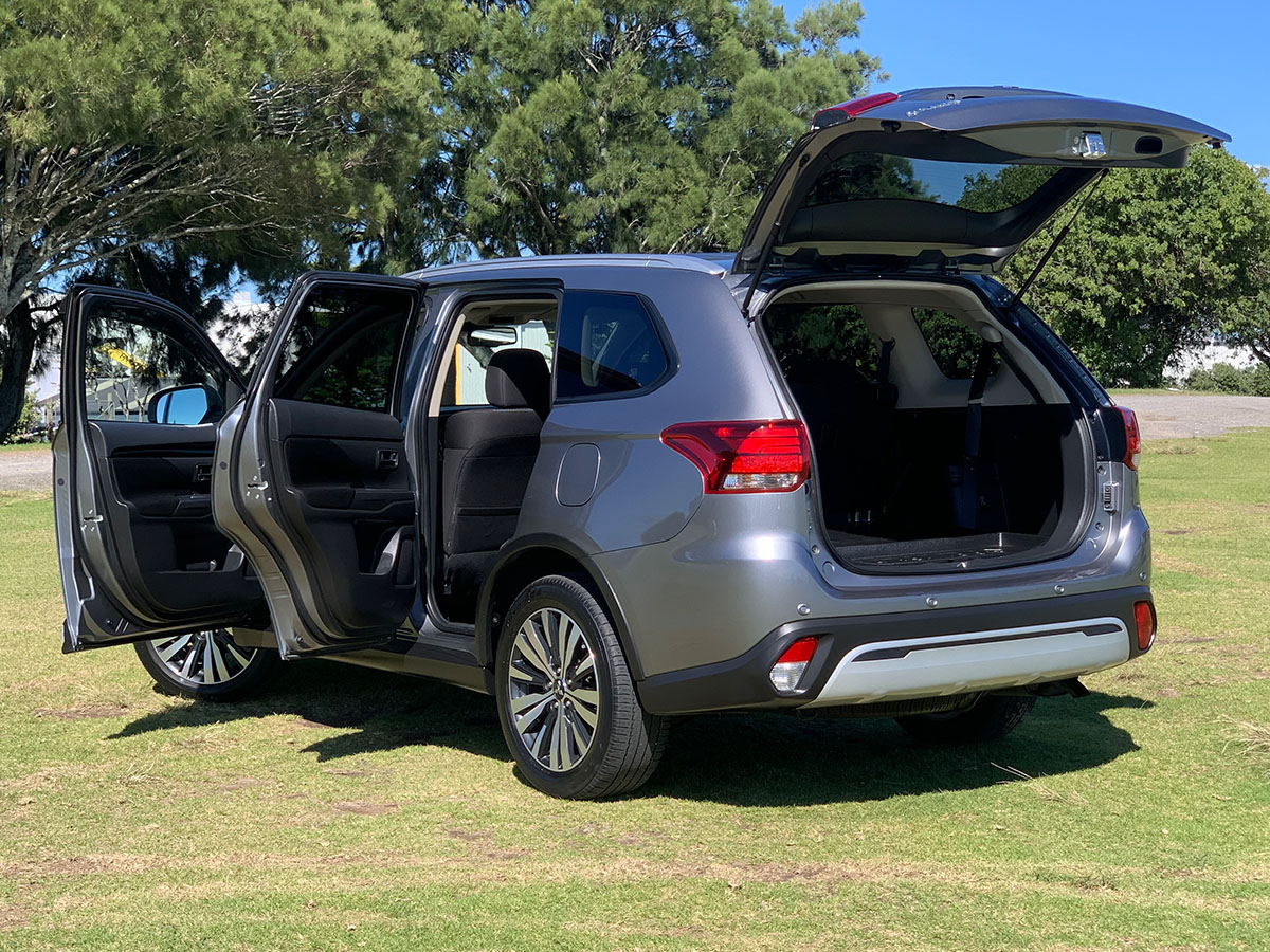 2021 Mitsubishi Outlander LS 2.4L Petrol 7 Seater Automatic