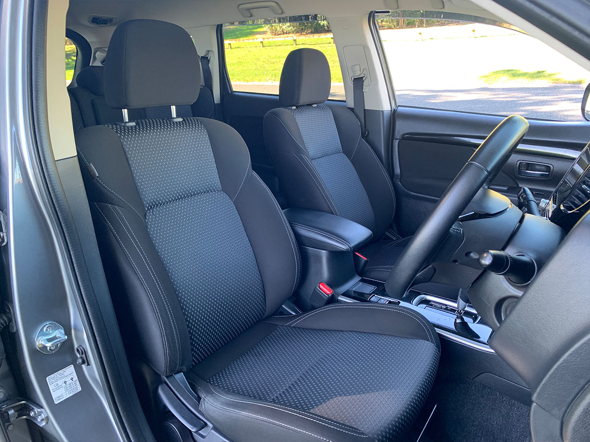 2021 Mitsubishi Outlander LS 2.4L Petrol 7 Seater Automatic