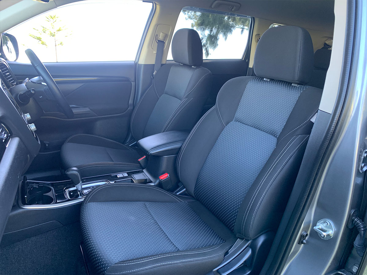 2021 Mitsubishi Outlander LS 2.4L Petrol 7 Seater Automatic