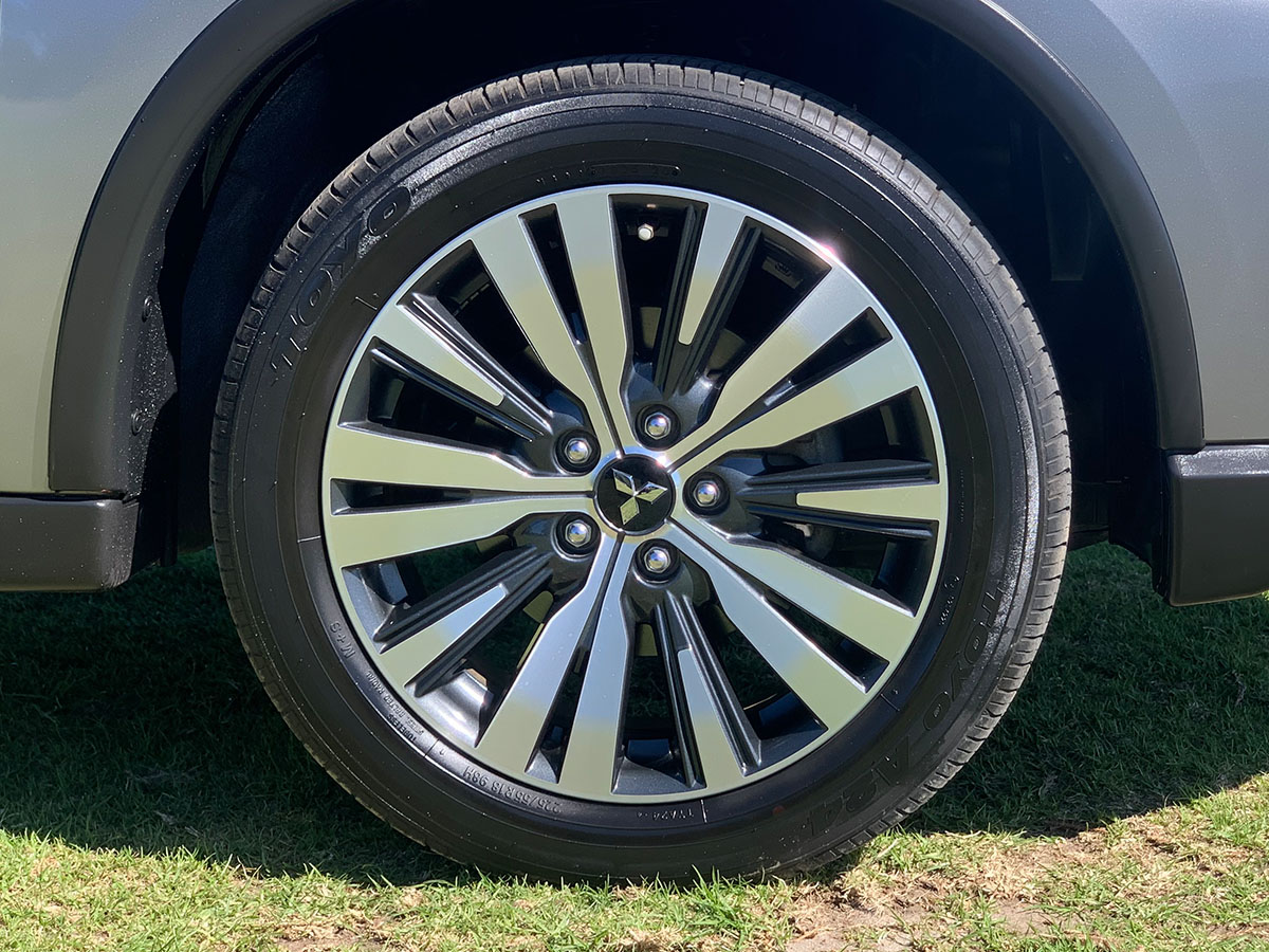 2021 Mitsubishi Outlander LS 2.4L Petrol 7 Seater Automatic