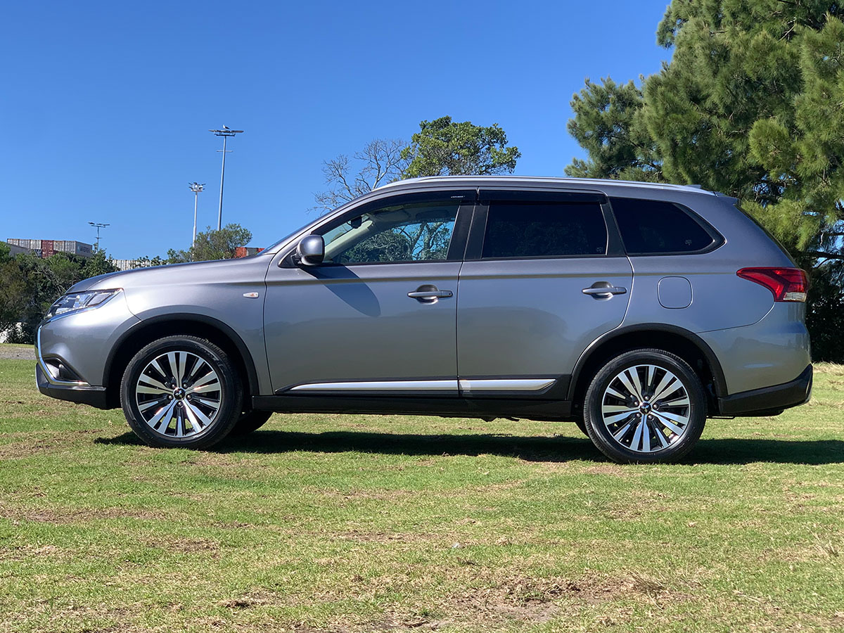 2021 Mitsubishi Outlander LS 2.4L Petrol 7 Seater Automatic