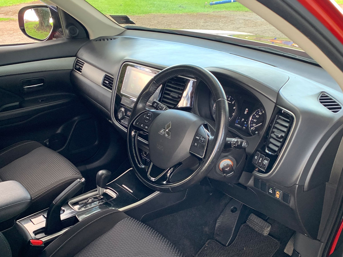 2018 Mitsubishi Outlander LS 2.4L Petrol 7 Seater Automatic