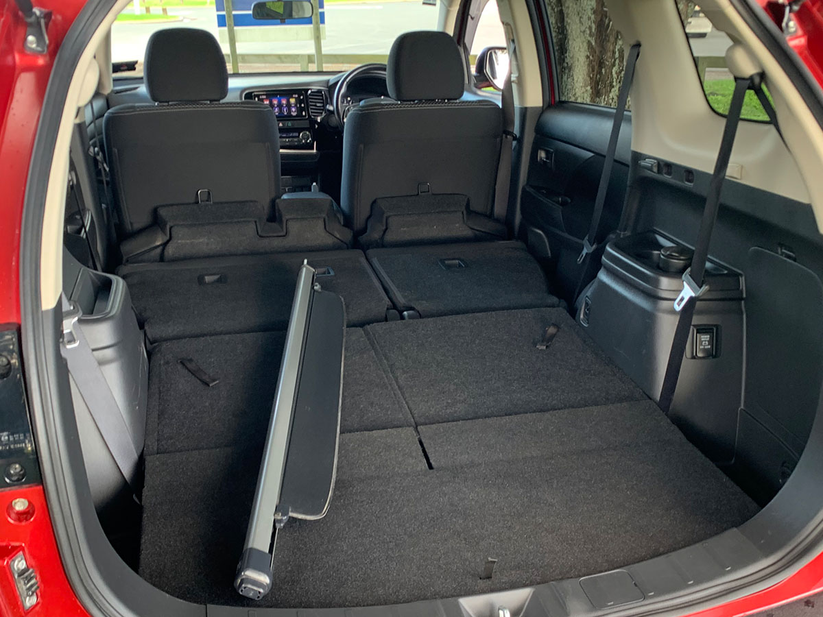 2018 Mitsubishi Outlander LS 2.4L Petrol 7 Seater Automatic