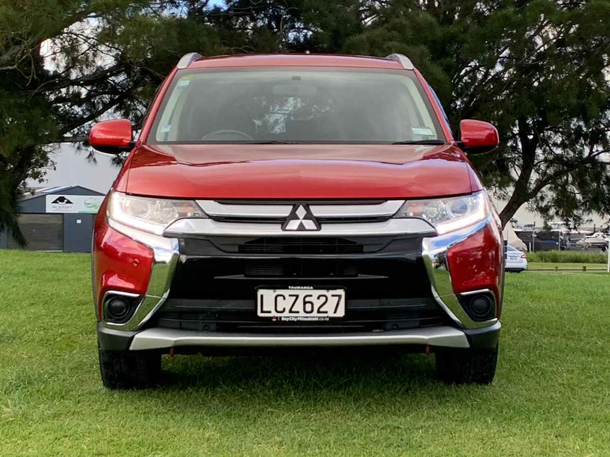 2018 Mitsubishi Outlander LS 2.4L Petrol 7 Seater Automatic
