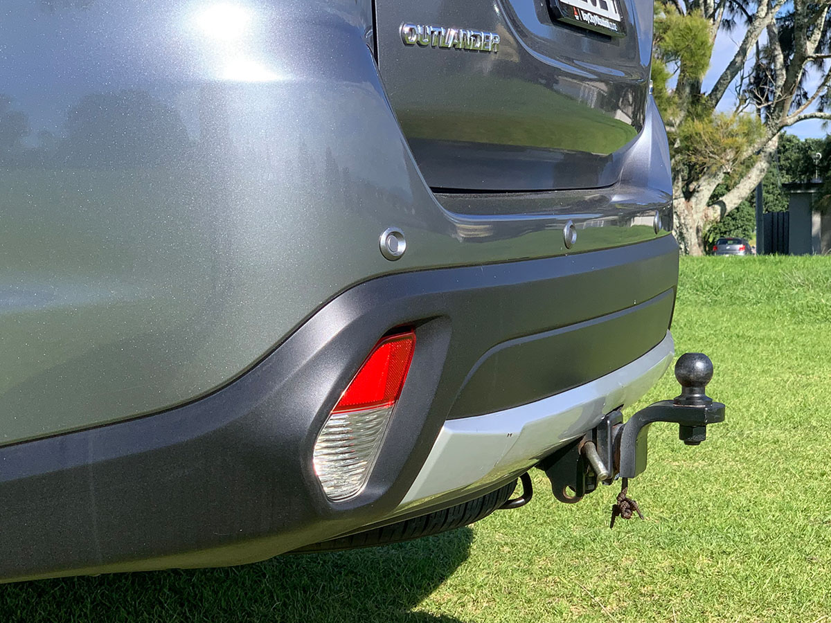 2018 Mitsubishi Outlander XLS 4WD 7 Seater 2.4L Petrol Automatic