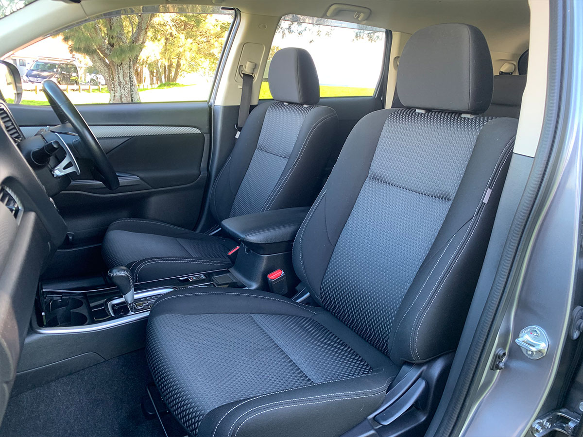 2018 Mitsubishi Outlander XLS 4WD 7 Seater 2.4L Petrol Automatic