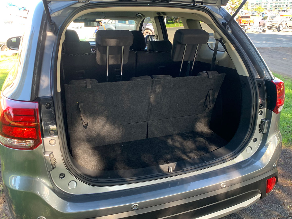 2018 Mitsubishi Outlander XLS 4WD 7 Seater 2.4L Petrol Automatic