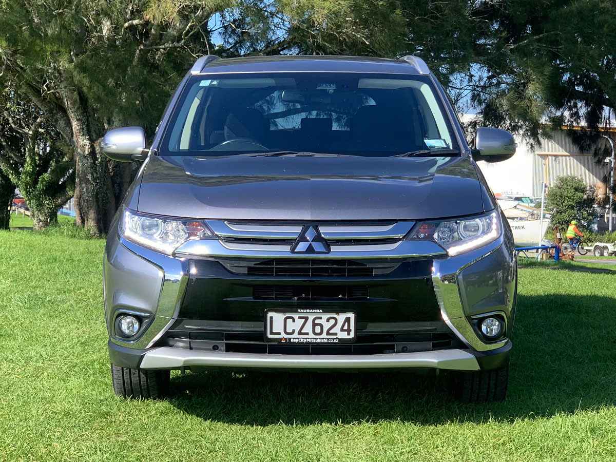 2018 Mitsubishi Outlander XLS 4WD 7 Seater 2.4L Petrol Automatic