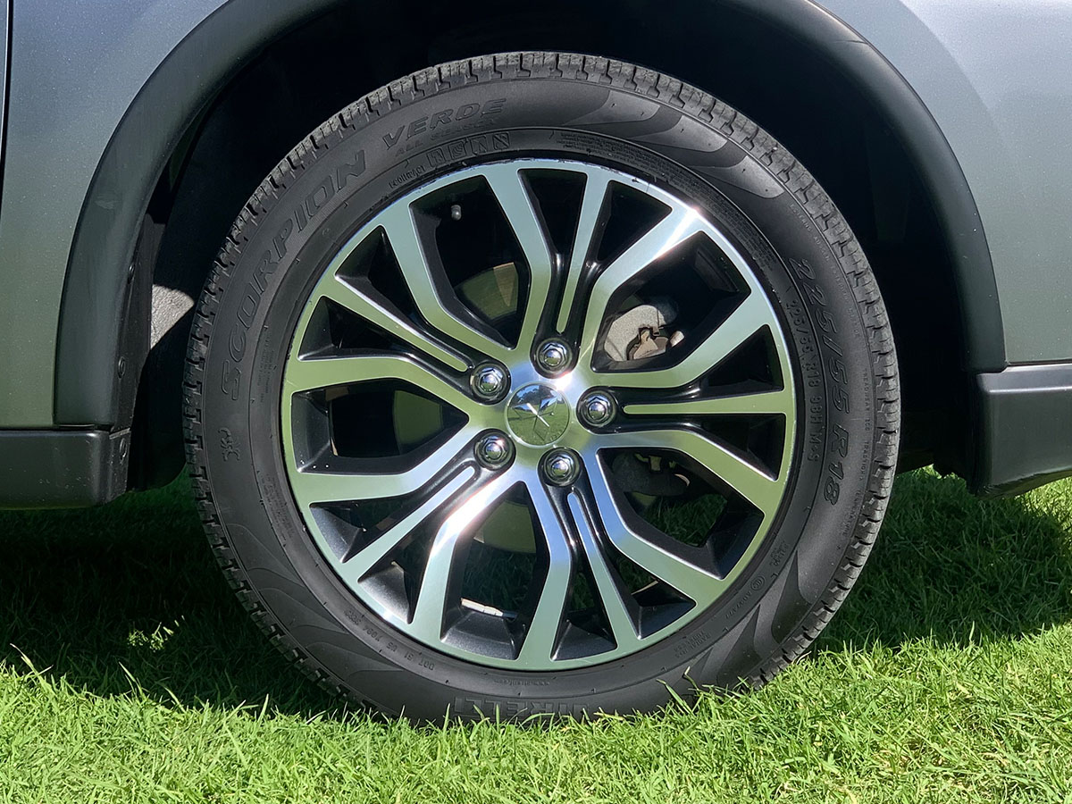 2018 Mitsubishi Outlander XLS 4WD 7 Seater 2.4L Petrol Automatic