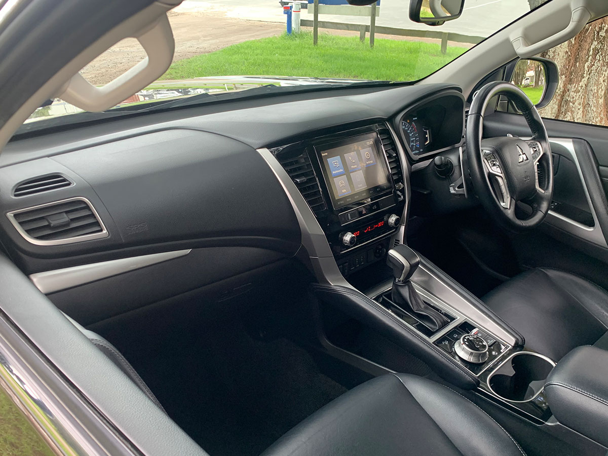 2023 Mitsubishi Pajero Sport VRX 4WD 7 Seater