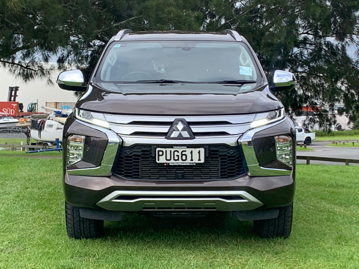 2023 Mitsubishi Pajero Sport VRX 4WD 7 Seater
