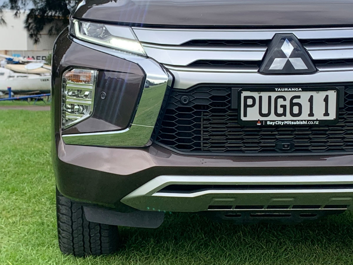2023 Mitsubishi Pajero Sport VRX 4WD 7 Seater