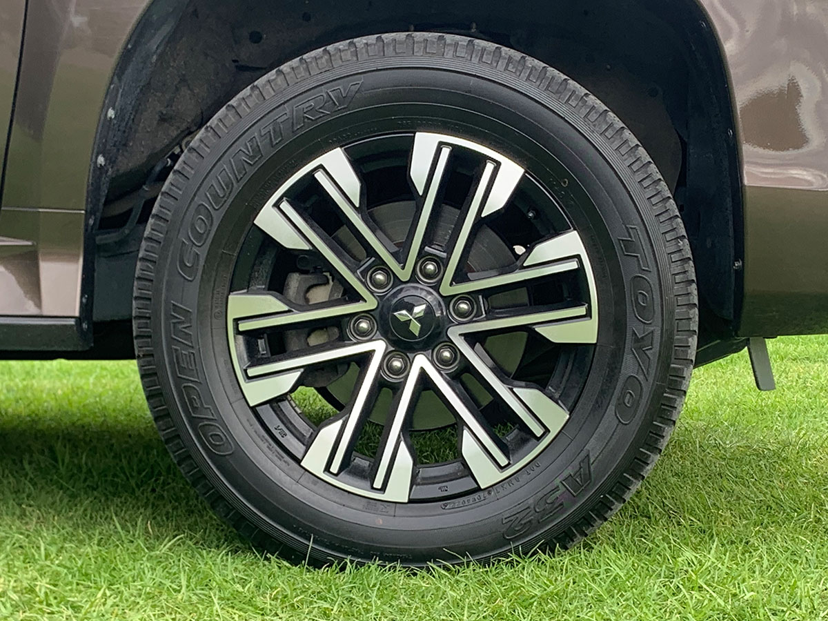 2023 Mitsubishi Pajero Sport VRX 4WD 7 Seater