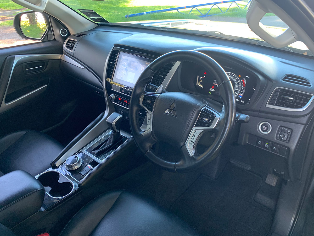 2023 Mitsubishi Pajero Sport VRX 4WD 7 Seater