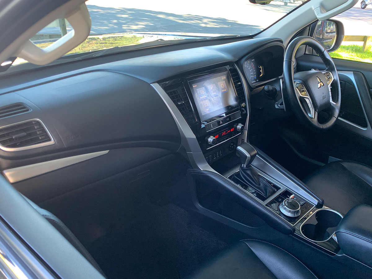 2023 Mitsubishi Pajero Sport VRX 4WD 7 Seater