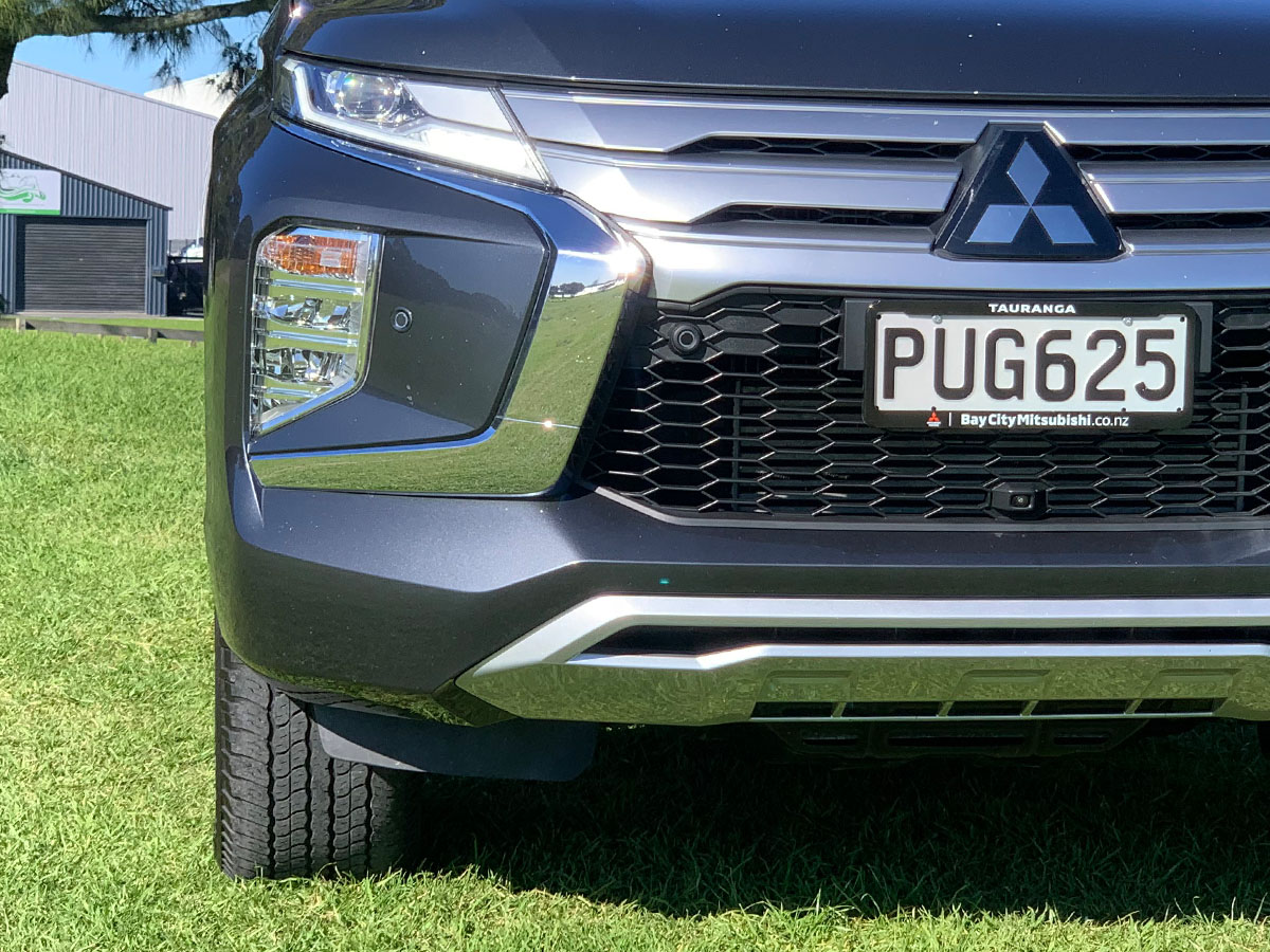 2023 Mitsubishi Pajero Sport VRX 4WD 7 Seater