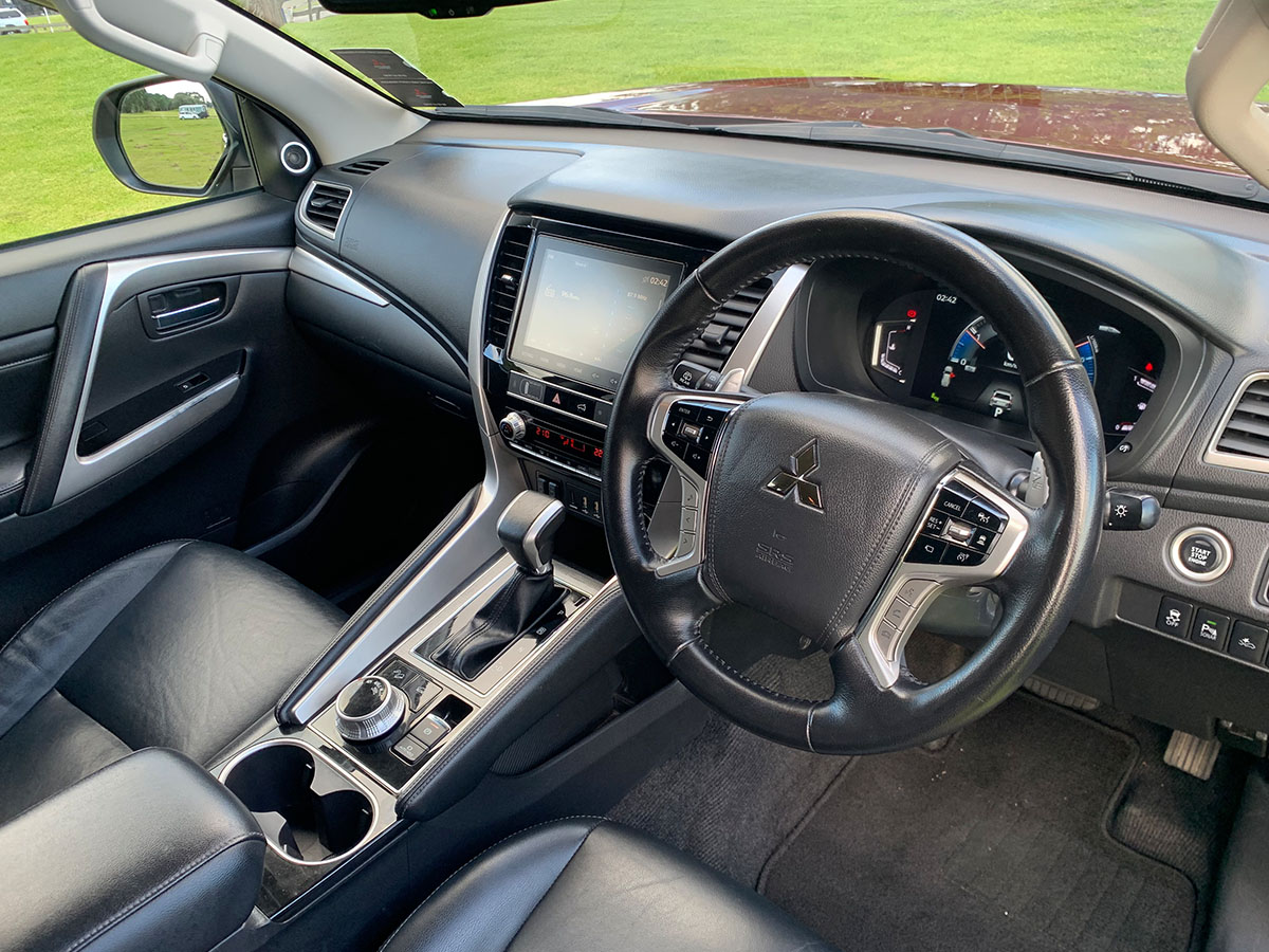 2023 Mitsubishi Pajero Sport VRX 4WD 7 Seater