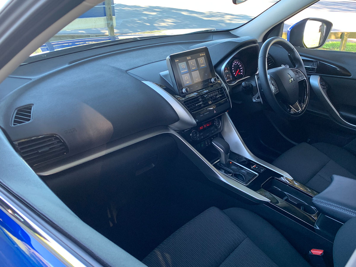 2024 Mitsubishi Eclipse Cross XLS 2WD