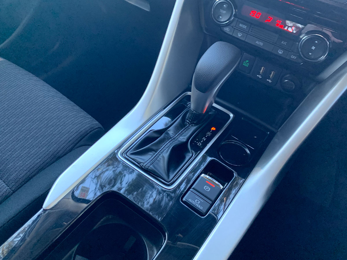 2024 Mitsubishi Eclipse Cross XLS 2WD