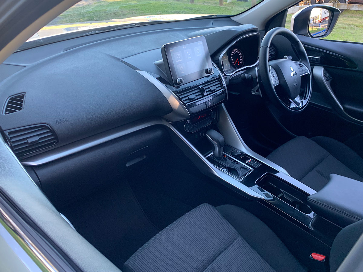 2024 Mitsubishi Eclipse Cross XLS 2WD