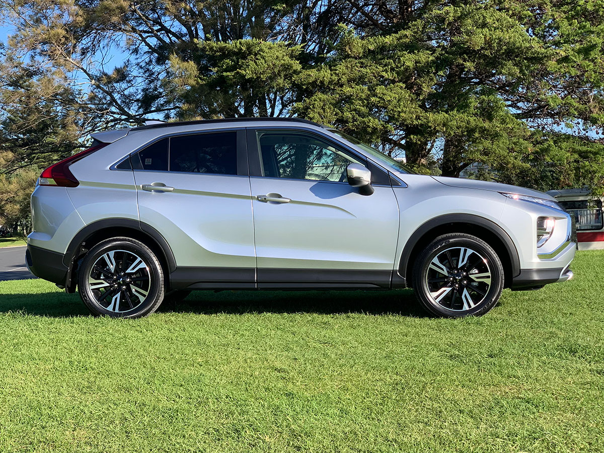 2024 Mitsubishi Eclipse Cross XLS 2WD