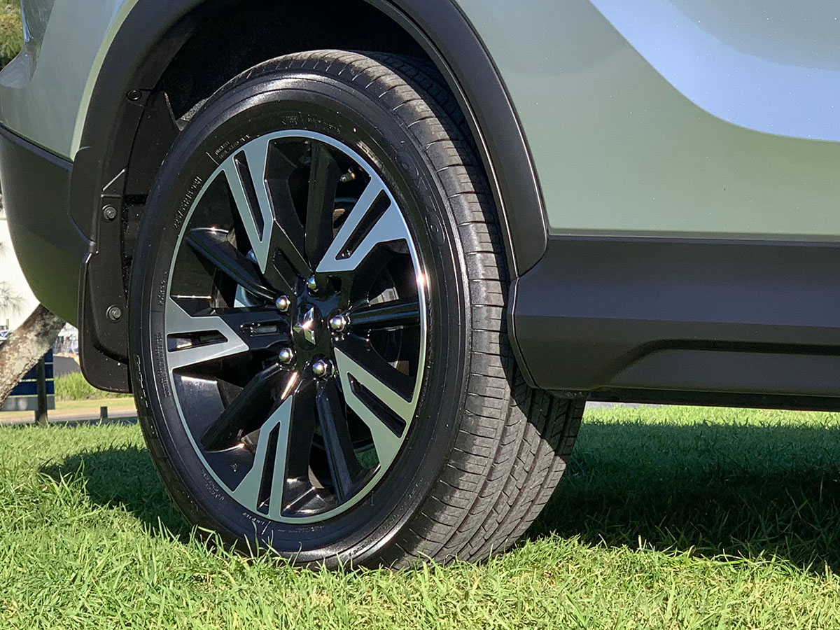 2024 Mitsubishi Eclipse Cross XLS 2WD