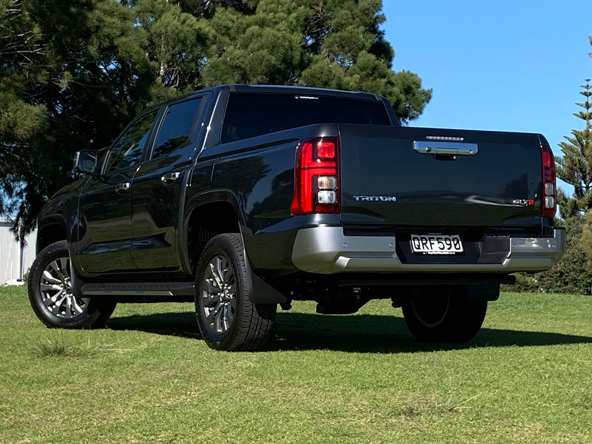 2024 Mitsubishi Triton GLXR 2WD 2.4L Bi-Turbo Diesel 6 Speed Auto